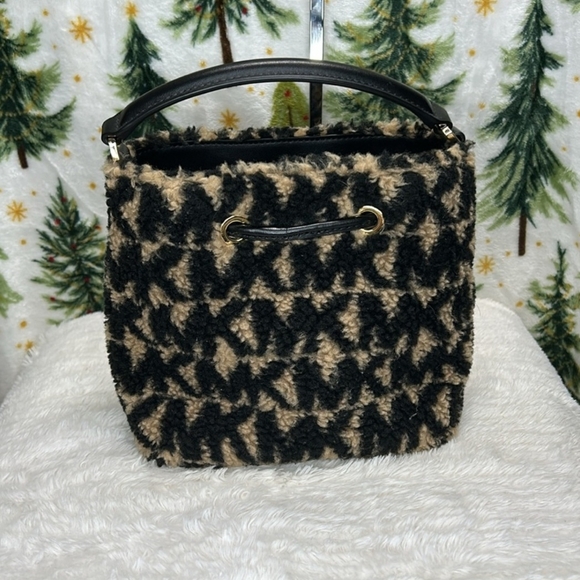 Michael Kors Black and Tan Teddy Bear Women's Bag...EUC - Picture 2 of 8